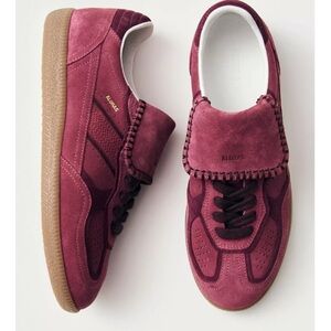 Perfect condition Aloha sneakers. Worn only a handful of times.